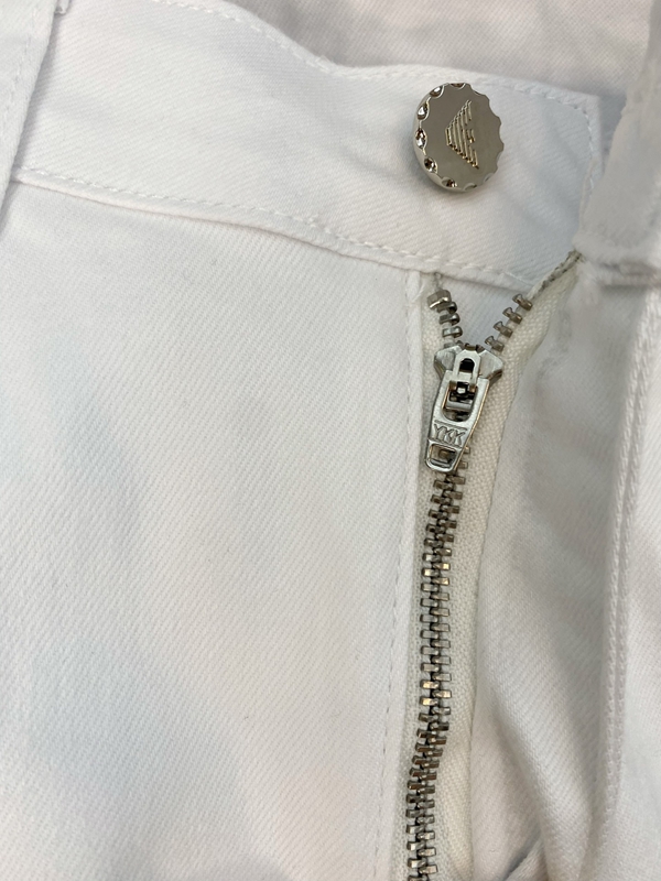 ブランドジーンズ角部分ディテール